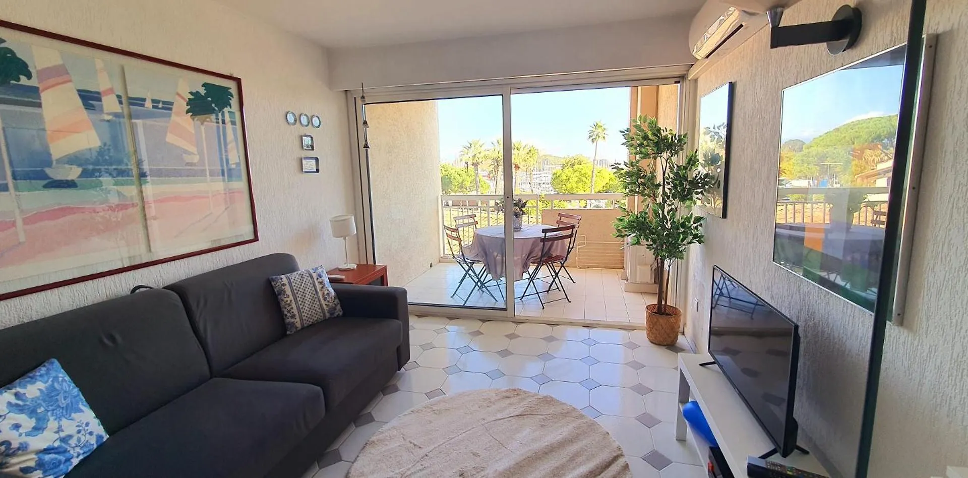 Grand Studio Vue Mer A Antibes France