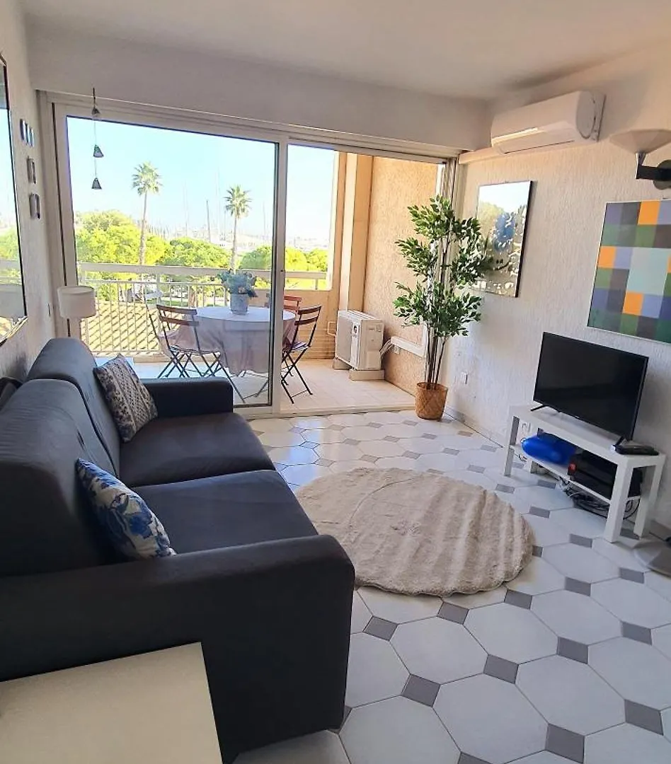 Apartment Grand Studio Vue Mer A Antibes